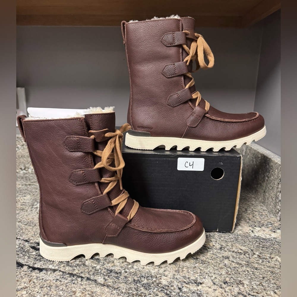 Sorel Men’s Kezar Storm WP Boot - Waterproof Leather Winter Boots - Picture 5 of 9